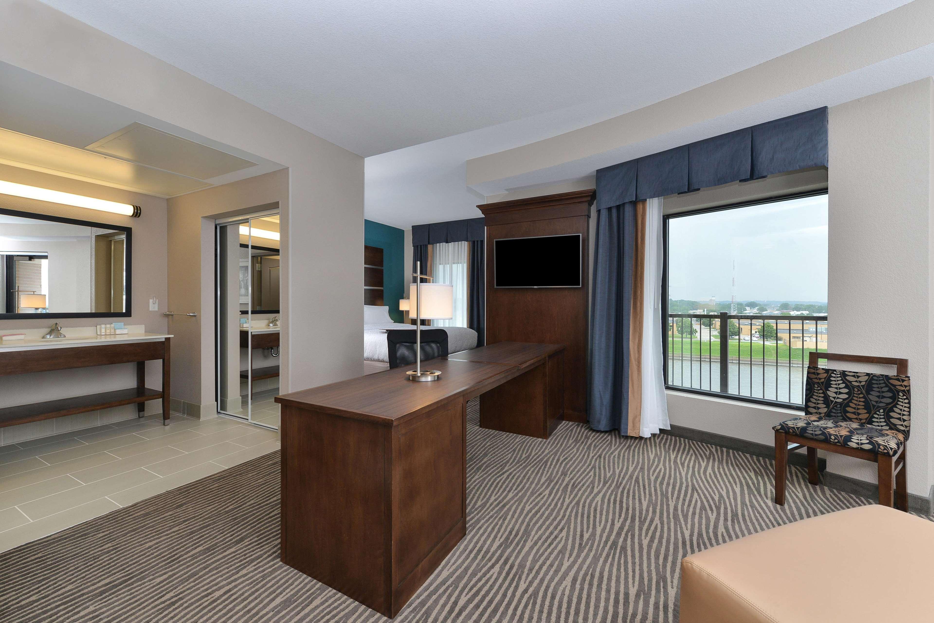 Hampton Inn & Suites Des Moines Downtown Exteriér fotografie
